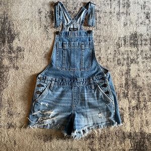 Abercrombie & Fitch denim overall shorts